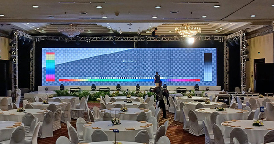 HD Seamless Splicing Indoor Outdoor LED Stage Display Screen Panel  P2.6 P2.97 P3.91